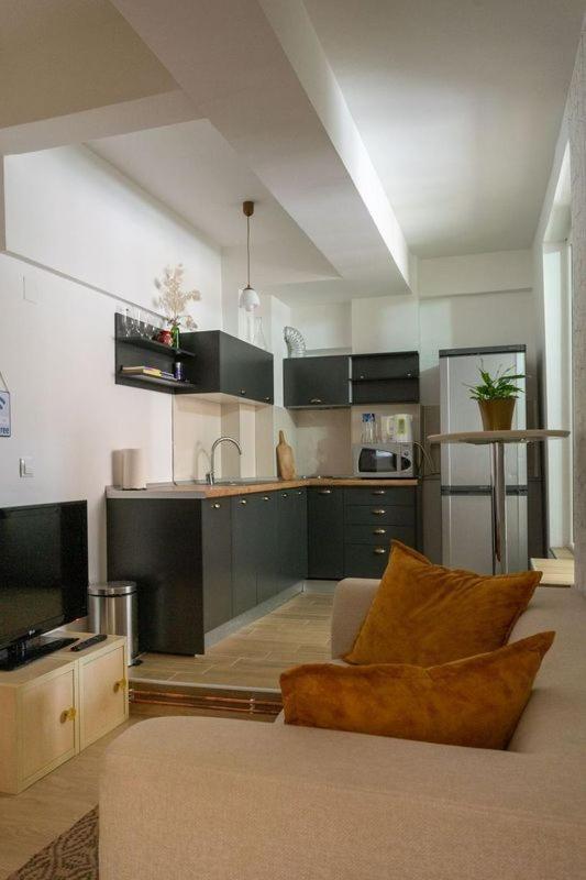 Hostel Denica スコピエ エクステリア 写真